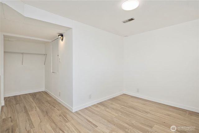 900 NE 105th St, Seattle, WA 98125