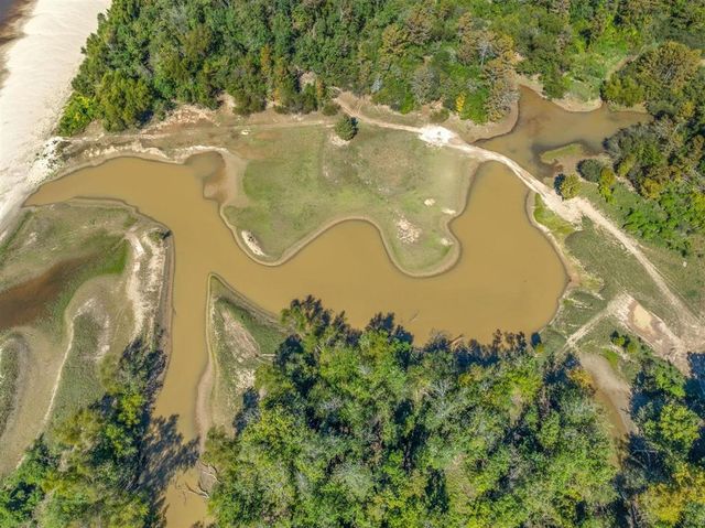 520 Kennedy landing Road, Starks, LA 70661