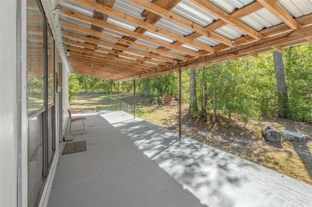 520 Kennedy landing Road, Starks, LA 70661