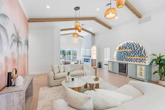 17104 Crossgate Drive, Jupiter, FL 33477