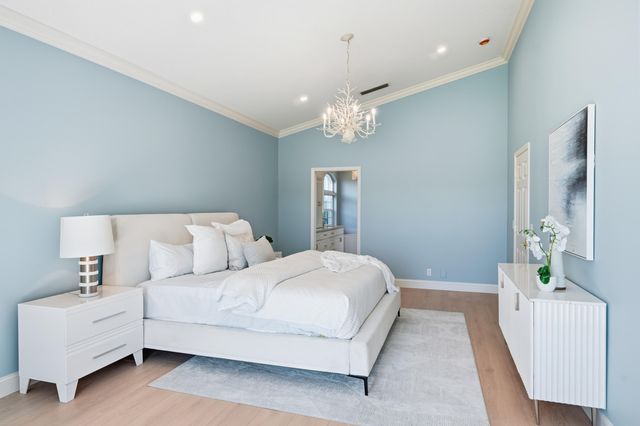 17104 Crossgate Drive, Jupiter, FL 33477