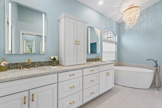 17104 Crossgate Drive, Jupiter, FL 33477