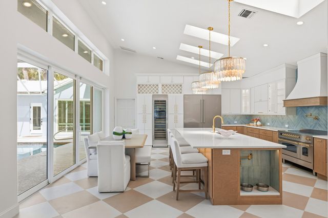 17104 Crossgate Drive, Jupiter, FL 33477