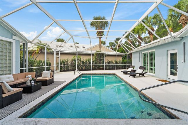 17104 Crossgate Drive, Jupiter, FL 33477