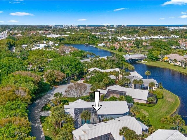 17104 Crossgate Drive, Jupiter, FL 33477