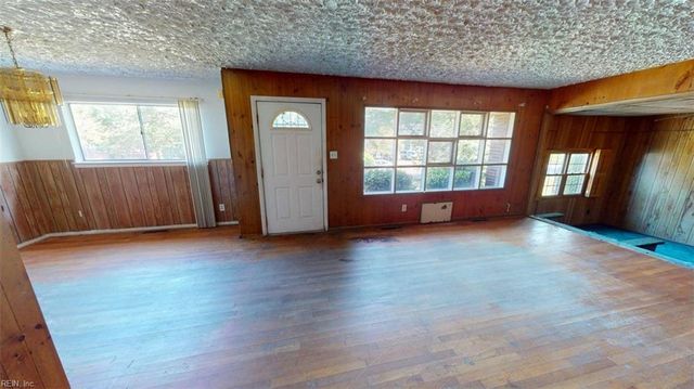 5421 Berry Hill RD, Norfolk, VA 23502