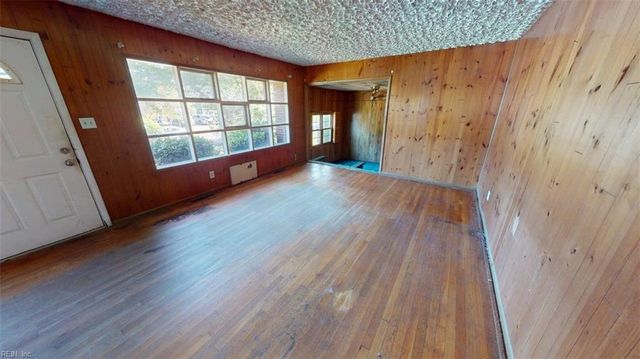 5421 Berry Hill RD, Norfolk, VA 23502