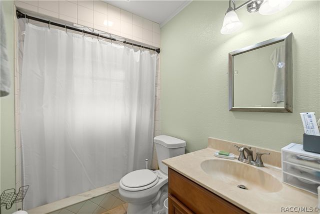 7930 E Derby Oaks Drive, Floral City, FL 34436