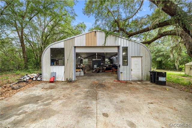 7930 E Derby Oaks Drive, Floral City, FL 34436