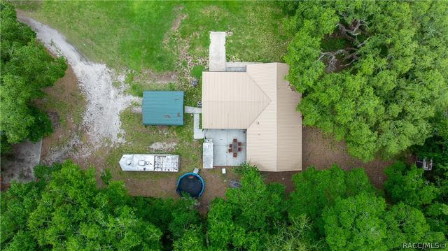 7930 E Derby Oaks Drive, Floral City, FL 34436