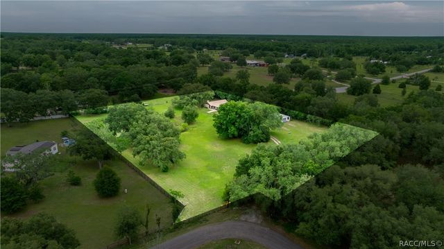 7930 E Derby Oaks Drive, Floral City, FL 34436