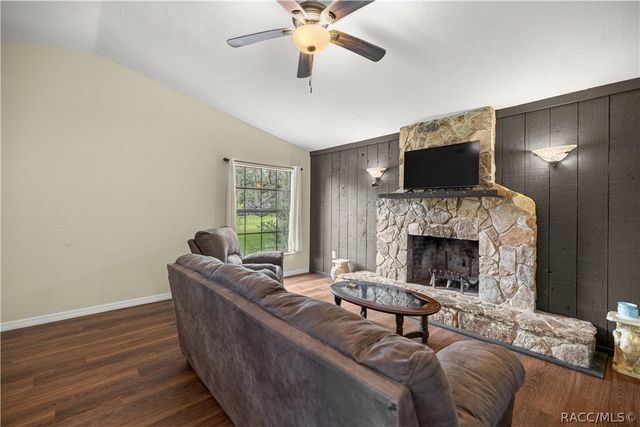 7930 E Derby Oaks Drive, Floral City, FL 34436