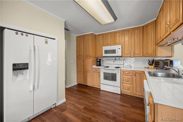 7930 E Derby Oaks Drive, Floral City, FL 34436