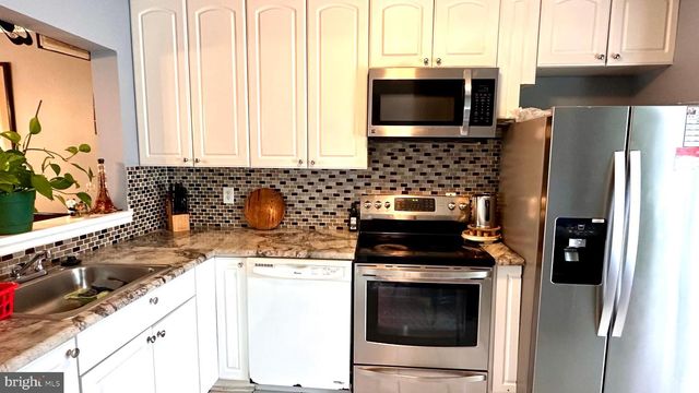 8708 VILLAGE GREEN CT, Alexandria, VA 22309
