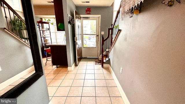 8708 VILLAGE GREEN CT, Alexandria, VA 22309