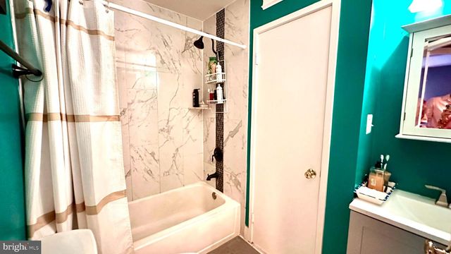 8708 VILLAGE GREEN CT, Alexandria, VA 22309