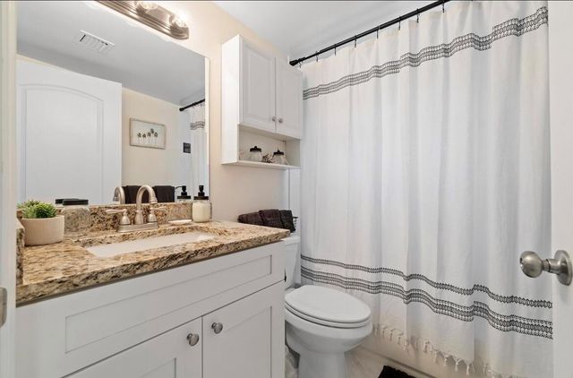 727 S Lake Drive, Lantana, FL 33462
