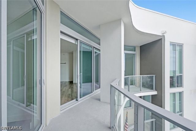 1950 Mayfair ST PH9, Naples, FL 34104