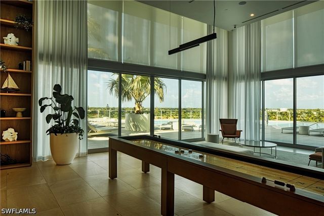 1950 Mayfair ST PH9, Naples, FL 34104