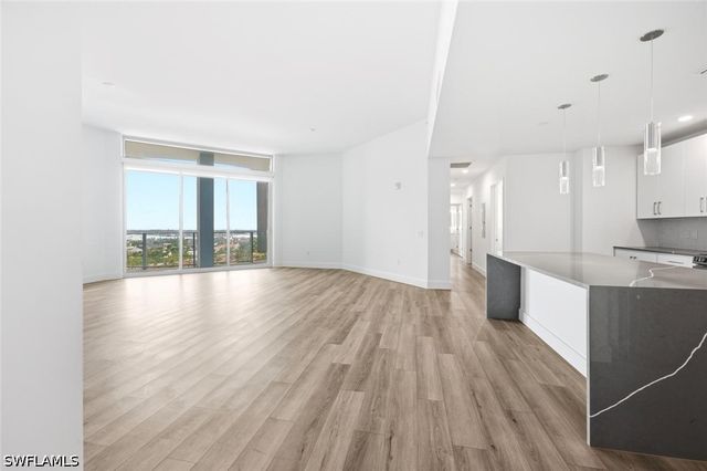 1950 Mayfair ST PH9, Naples, FL 34104