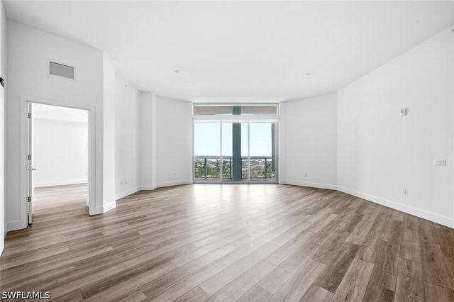 1950 Mayfair ST PH9, Naples, FL 34104