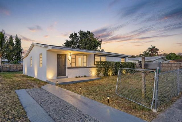 10335 SW 151st Terrace, Miami, FL 33176