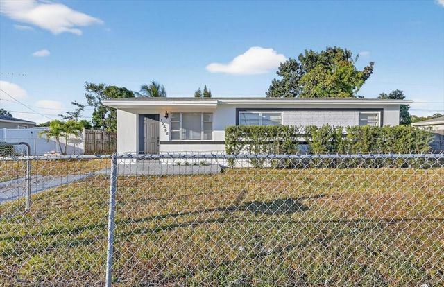 10335 SW 151st Terrace, Miami, FL 33176