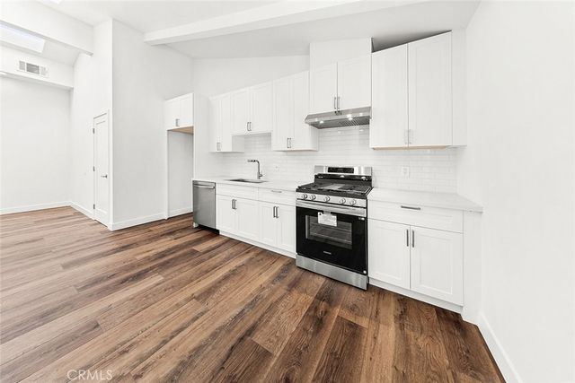 13010 Hartland Street, North Hollywood, CA 91605