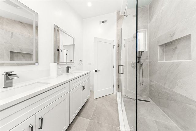 13010 Hartland Street, North Hollywood, CA 91605