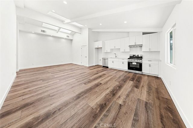 13010 Hartland Street, North Hollywood, CA 91605