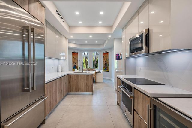 20940 NE 31st Place, Aventura, FL 33180