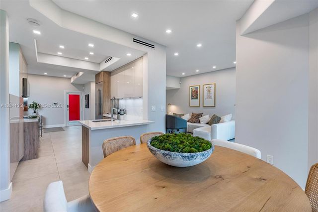 20940 NE 31st Place, Aventura, FL 33180