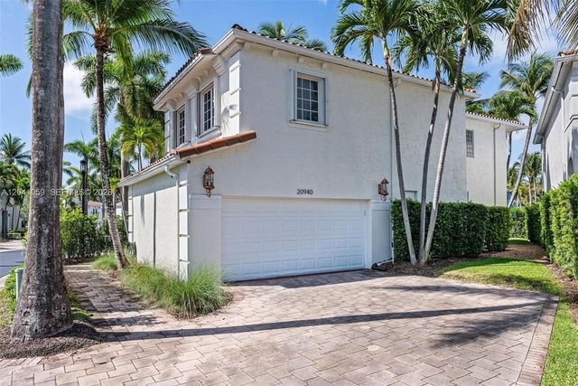 20940 NE 31st Place, Aventura, FL 33180