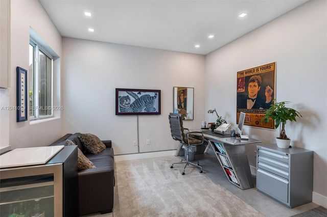 20940 NE 31st Place, Aventura, FL 33180