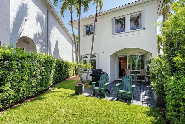 20940 NE 31st Place, Aventura, FL 33180