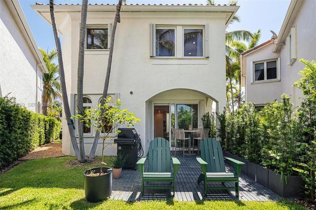 20940 NE 31st Place, Aventura, FL 33180