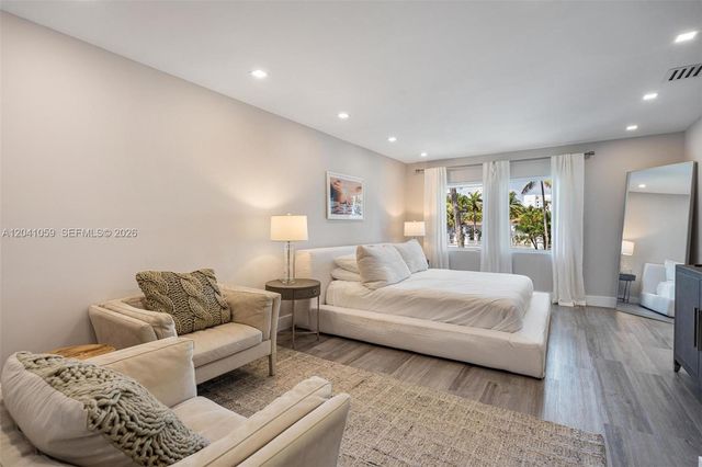 20940 NE 31st Place, Aventura, FL 33180