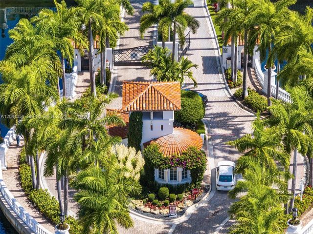 20940 NE 31st Place, Aventura, FL 33180