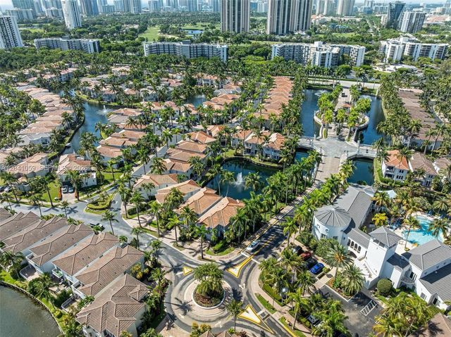 20940 NE 31st Place, Aventura, FL 33180