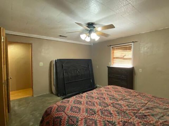 6 Post Oak, Huntsville, TX 77320