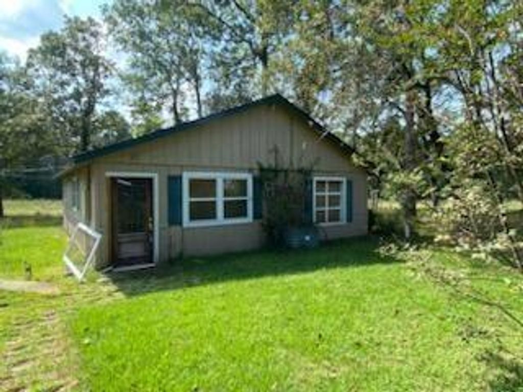 6 Post Oak, Huntsville, TX 77320