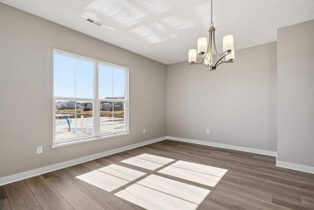 4537 Corsican Loop E, Hilliard, OH 43026