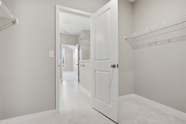 4537 Corsican Loop E, Hilliard, OH 43026