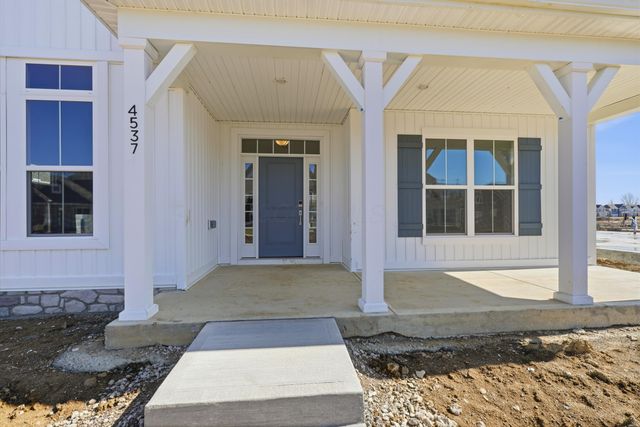 4537 Corsican Loop E, Hilliard, OH 43026