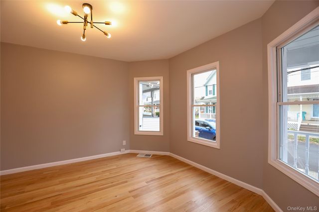 84 Prospect Street, Kingston, NY 12401