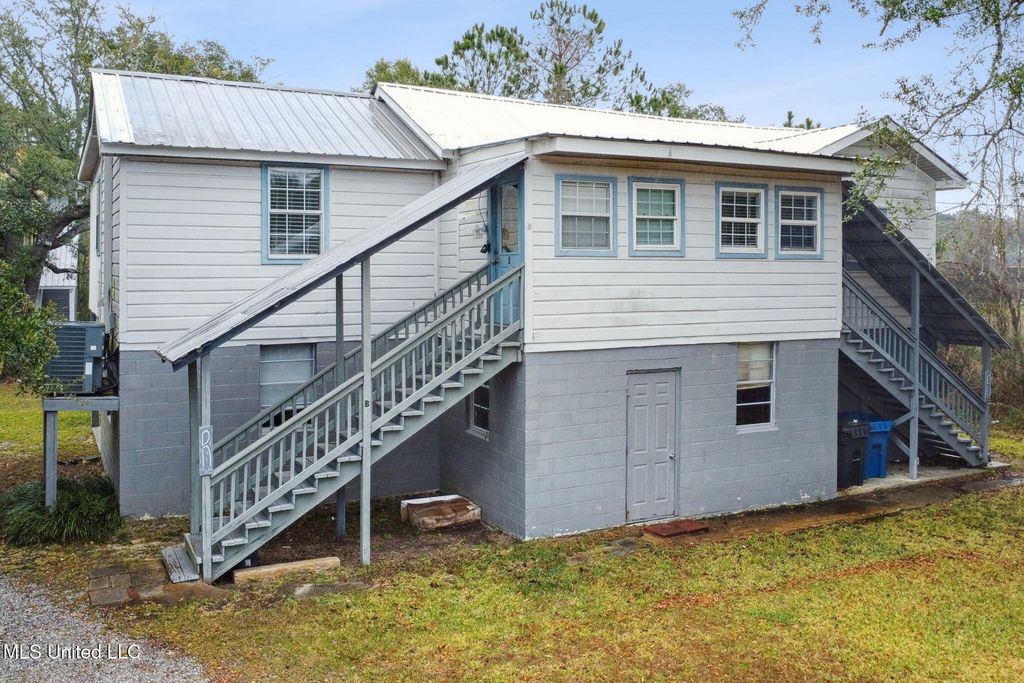 10450 Mississippi 603, Bay Saint Louis, MS 39520