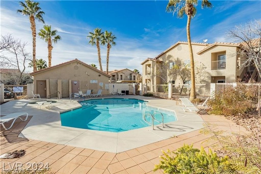 2110 Los Feliz Street 2037, Las Vegas, NV 89156 — photo 2
