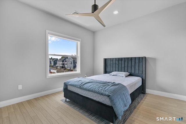 6 First Avenue, East Haven, CT 06512