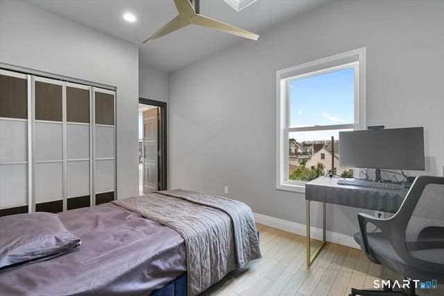 6 First Avenue, East Haven, CT 06512