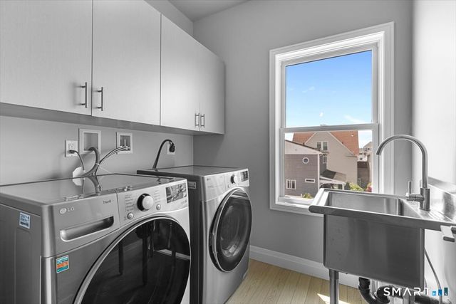 6 First Avenue, East Haven, CT 06512